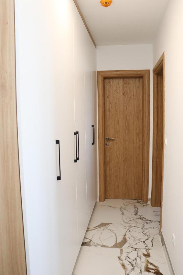 יהורינה Apartmani Vidik - Groodvy House מראה חיצוני תמונה